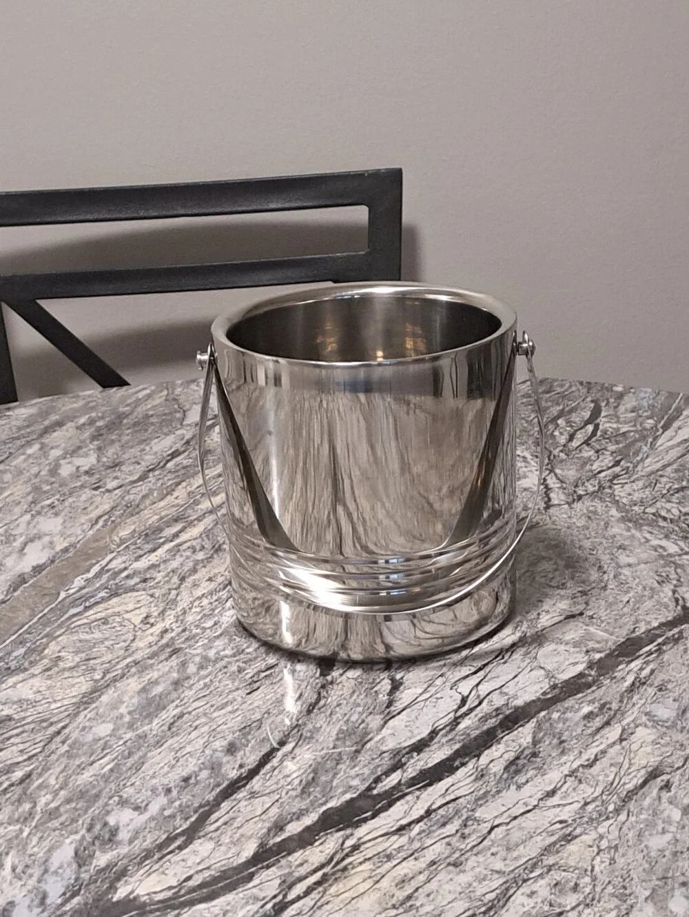 Stainless Steel Champagne / Ice Bucket - Silver EUC - Picture 3 of 3